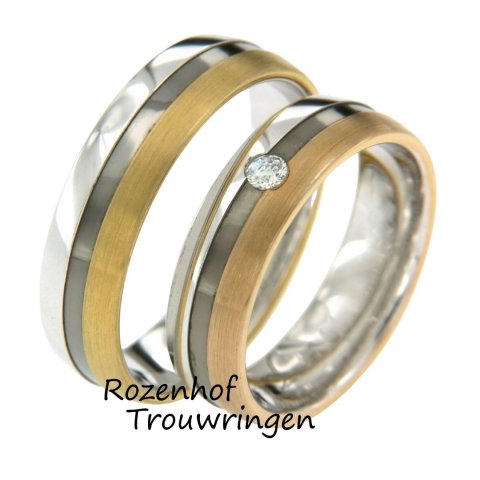 Drie kleurige trouwringen! Deze unieke trouwringen zijn samengesteld in de kleuren : wit , zwart en geel. Het materiaal van de ringen zijn goud met ruthenium. 