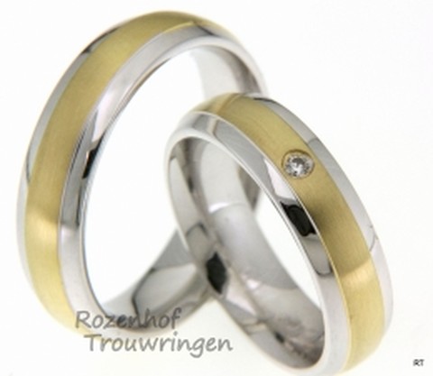 Bicolor trouwringen van 6 mm breed. De ringen zijn gemaakt van geelgoud en witgoud. In de dames trouwring prijkt een briljant geslepen diamant van 0,03 ct.
