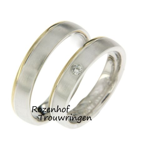 Perfecte trouwringen set! Deze bicolor trouwringen zijn uitgevoerd in het wit- en geelgoud. Beiden ringen hebben een breedte van 4.5 mm. De ringen hebben een matte afwerking en zijn gepolijst.