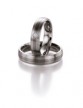 Palladium trouwringen van 5 mm breedte met 1 briljant geslepen diamant van 0.06 ct