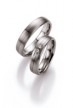 Palladium trouwringen van 5 mm breedte met 3 briljant geslepen diamant van in totaal 0,045 ct.