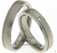<p>Deze trouwringen zijn op een exclusieve manier uitgevoerd, namelijk in platina. De ringen hebben een breedte van 4,5 milimeter. Deze ringen beschikken ook over een prachtige diamant van 0.04 karaat in een princess geslepen vorm. Deze touwringen zijn beschikbaar in palladium, platina en witgoud.</p> 7161-7162