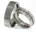 <p>Strakke witgouden trouwringen in matte uitvoering. In de dames trouwring is een rivier van briljant geslepen diamanten in een railzetting gezet om jullie huwelijksbootje voor altijd te laten dobberen in schitterend licht.</p> 9453-9454