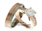 Imposante trouwringen in meer kleuren met imponerende diamanten. Een prachtige heren trouwring met banen wit- en roodgoud en een warm roodgouden dames trouwring, waarvan de imposante briljant geslepen diamant van 1,40 ct statig boven de 8 briljant geslepen diamanten van 0,04 ct uit prijkt.